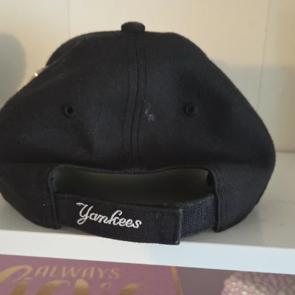 🎀Embellished Black Queens NY Pearl Heart Baseball Cap - Picture 5 of 5